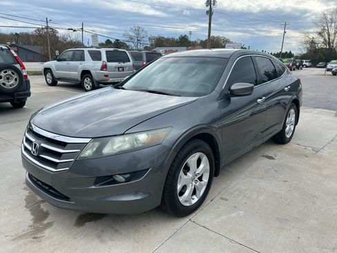 Used 2011 Honda Crosstour EX-L image 2