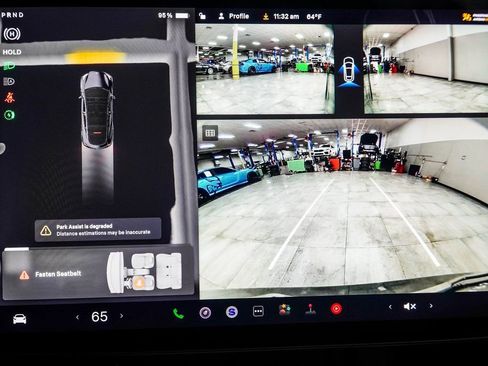 Used 2024 Tesla Model Y Performance image 26