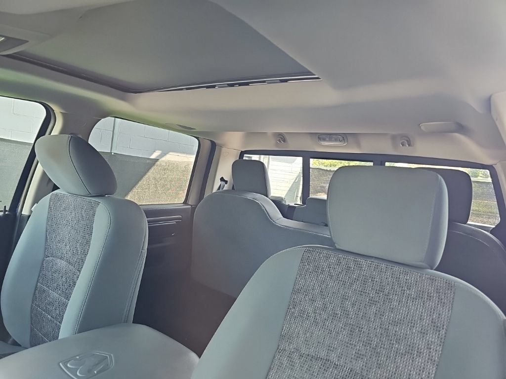 Used 2016 RAM 1500 Big Horn AWD/4WD image 11