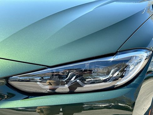 Used 2023 BMW i4 eDrive35 w/ Premium Package image 31