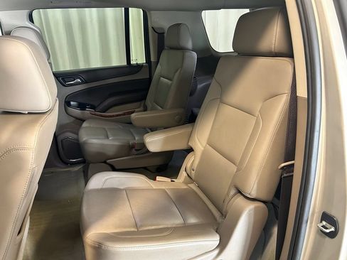 Used 2017 Chevrolet Suburban Premier AWD/4WD image 21