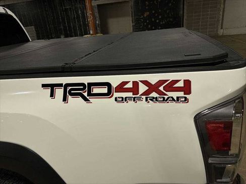 Certified 2023 Toyota Tacoma TRD Off-Road image 26