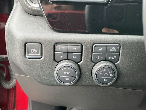 Used 2025 Chevrolet Silverado 3500 High Country AWD/4WD image 10
