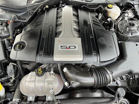 Used 2019 Ford Mustang GT image 32