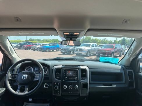 Used 2018 RAM 1500 Express w/ Express Value Package AWD/4WD image 26