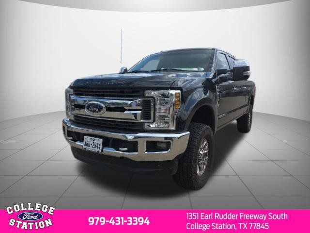 Used 2018 Ford F250 XLT w/ XLT Premium Package AWD/4WD image 3