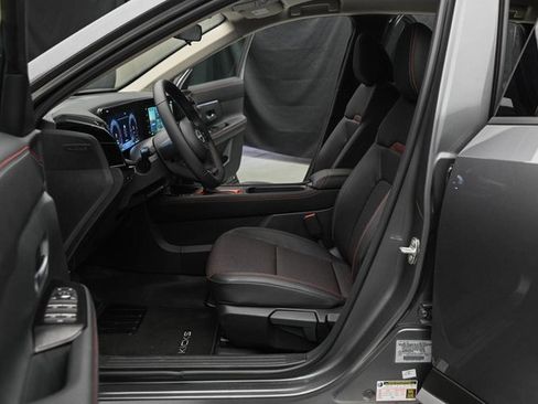 New 2025 Nissan Kicks SR image 24