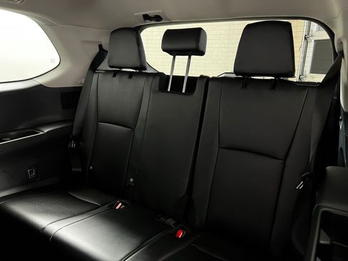 Certified 2026 Toyota Grand Highlander XLE image 24