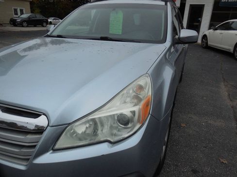 Used 2014 Subaru Outback 2.5i Premium AWD/4WD image 7