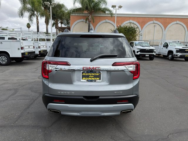 Used 2023 GMC Acadia SLT AWD/4WD image 7
