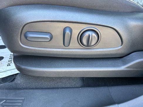 Certified 2023 Chevrolet Equinox LT image 16