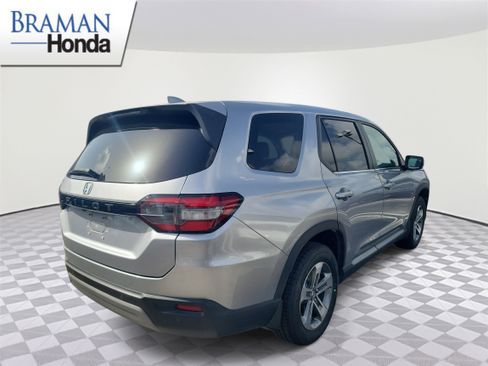 Certified 2024 Honda Pilot EX-L image 3