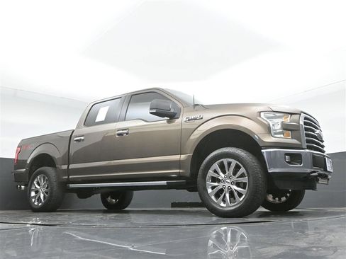 Used 2016 Ford F150 XLT w/ Equipment Group 302A Luxury AWD/4WD image 30