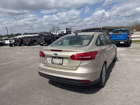 Used 2017 Ford Focus SE image 21