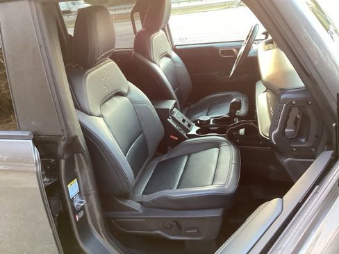 Used 2022 Ford Bronco Outer Banks image 32