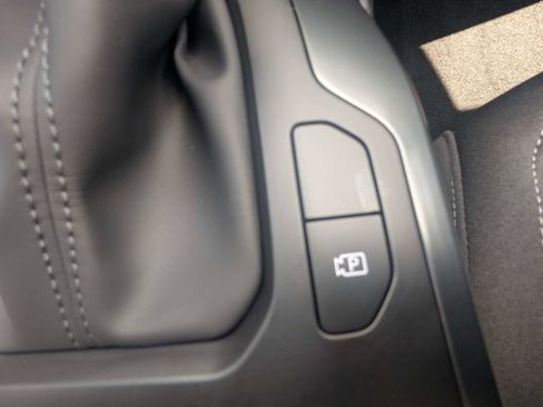 Certified 2025 Kia K4 FWD image 26