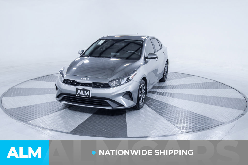 Used 2023 Kia Forte LXS w/ LXS Technology Package FWD image 2