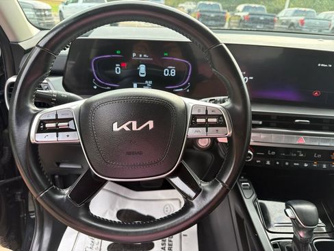 Used 2025 Kia Telluride S FWD image 20