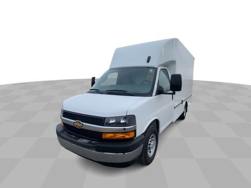 New 2024 Chevrolet Express 3500 w/ Power Convenience Package image 4