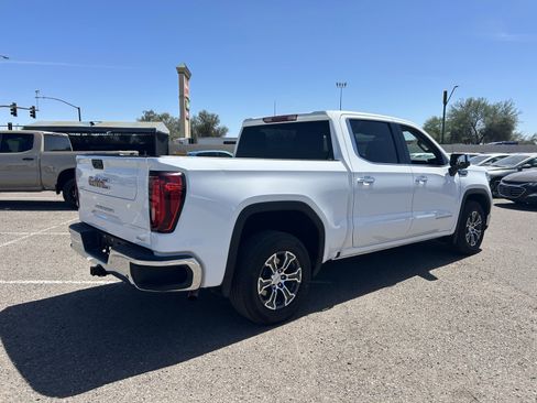 Used 2025 GMC Sierra 1500 SLT RWD image 4