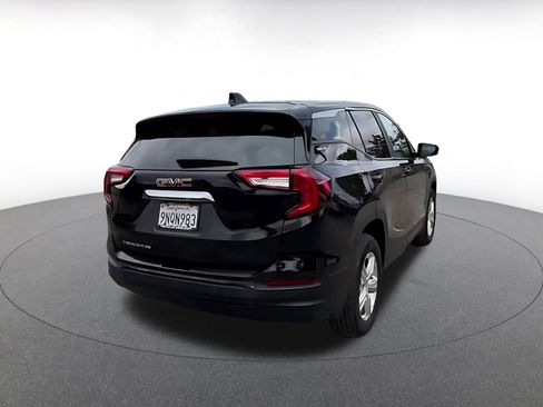 Used 2024 GMC Terrain SLE FWD image 14