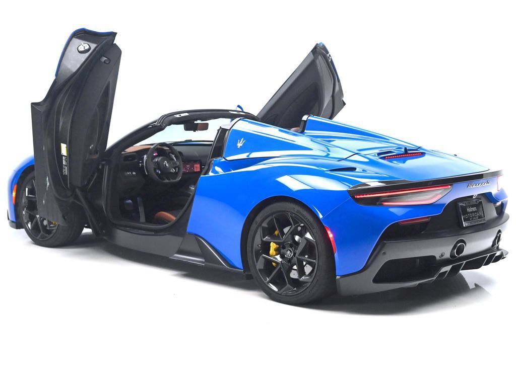 Used 2023 Maserati MC20 Spyder RWD image 8