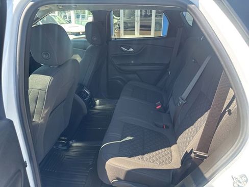 Used 2022 Chevrolet Blazer LT FWD image 26