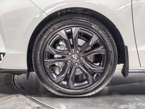 Certified 2023 Toyota Sienna XSE w/ XSE Plus Package FWD image 9