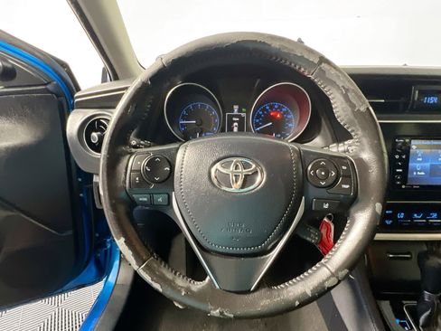 Used 2017 Toyota Corolla iM image 16
