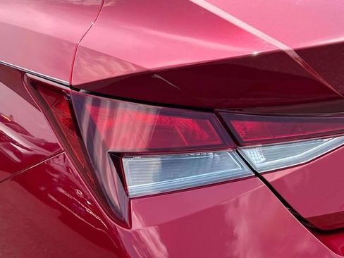 Certified 2023 Hyundai Elantra SEL FWD image 11