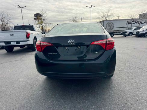 Used 2018 Toyota Corolla LE image 6
