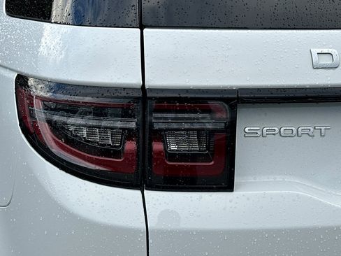 Used 2024 Land Rover Discovery Sport S image 6