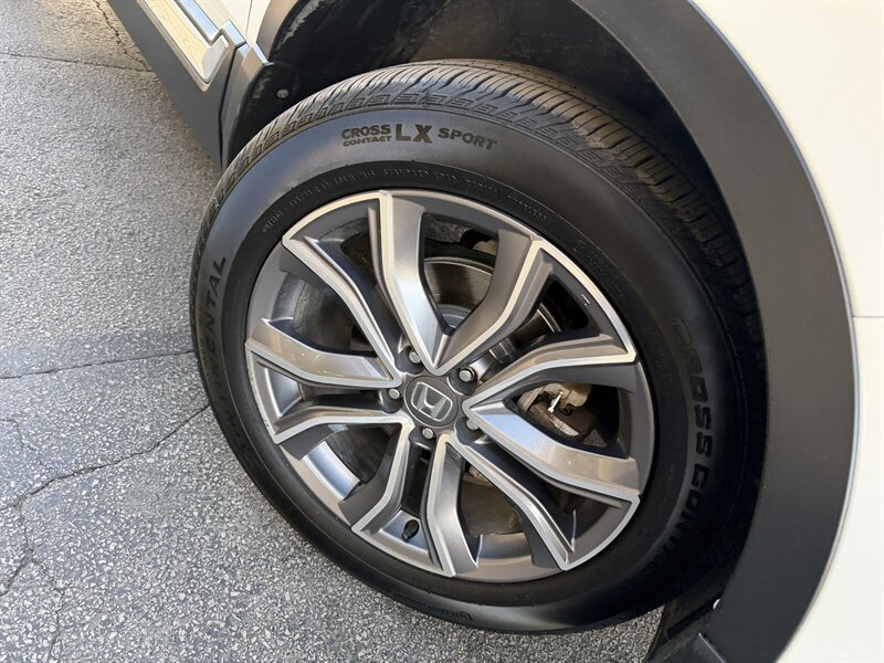 Used 2021 Honda CR-V Touring image 10