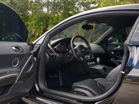 Used 2011 Audi R8 V10 AWD/4WD image 58