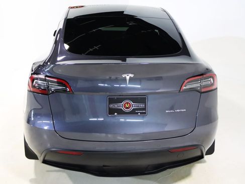 Used 2022 Tesla Model Y Long Range AWD/4WD image 22