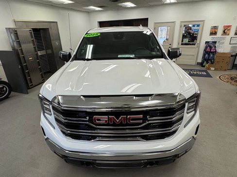 Used 2025 GMC Sierra 1500 SLT image 33
