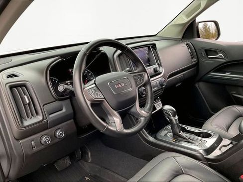 Used 2022 GMC Canyon AT4 image 12
