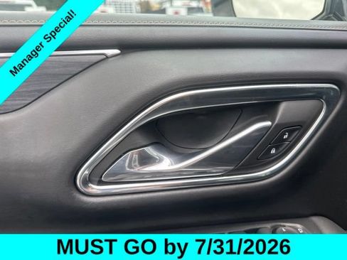 Used 2023 GMC Yukon SLT RWD image 12
