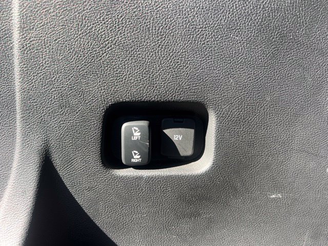 Used 2024 Ford Edge Titanium AWD/4WD image 16