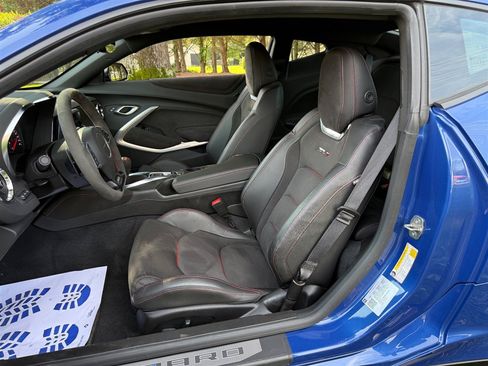 Used 2022 Chevrolet Camaro ZL1 RWD image 48