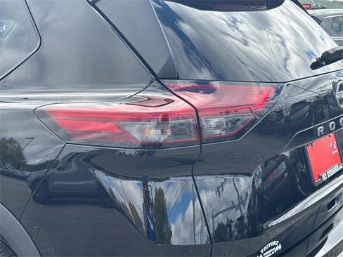 New 2026 Nissan Rogue S image 12
