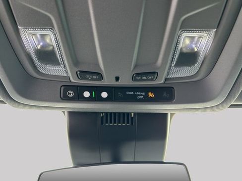 Used 2022 Chevrolet Silverado 1500 RST w/ Redline Edition image 26