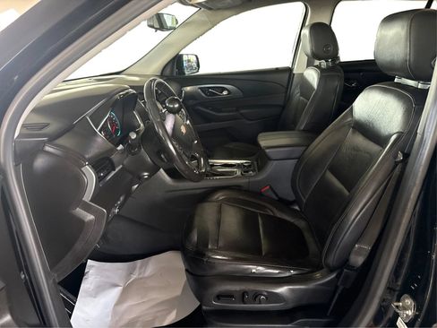 Used 2018 Chevrolet Traverse Premier w/ Redline Edition FWD image 9