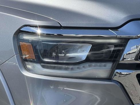 Used 2022 RAM 1500 Laramie AWD/4WD image 8