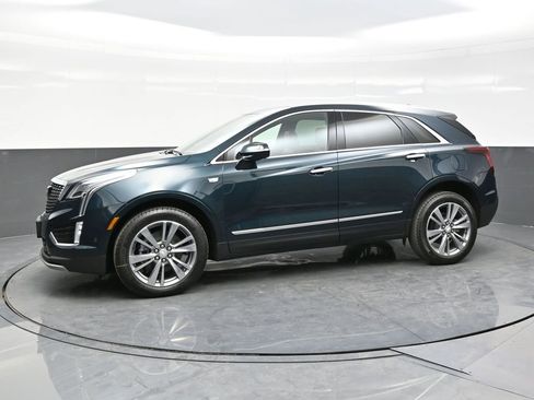 New 2025 Cadillac XT5 Premium Luxury w/ Technology Package AWD/4WD image 3