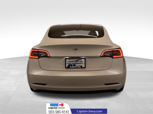 Used 2021 Tesla Model 3 Standard Range Plus RWD image 3