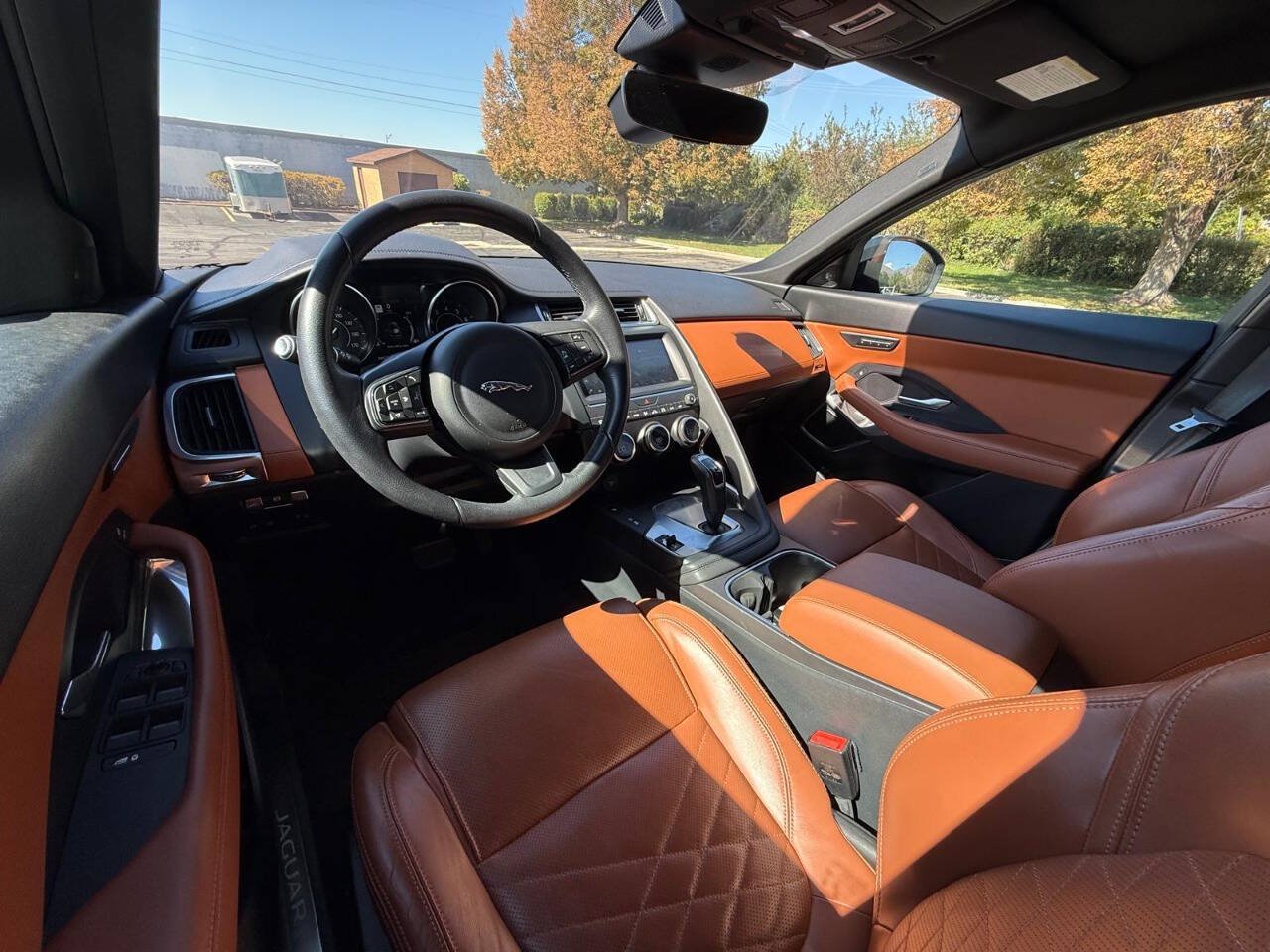 Used 2020 Jaguar E-PACE SE AWD/4WD image 9