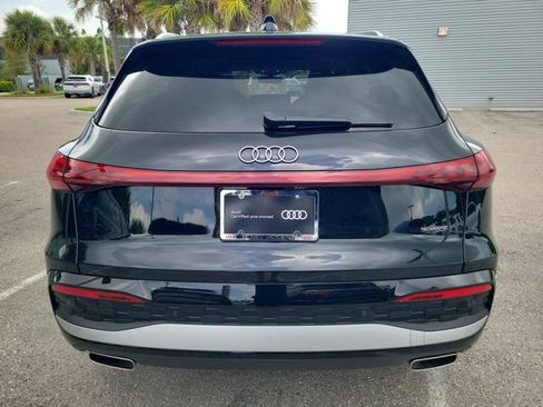 Certified 2025 Audi Q5 Premium Plus w/ Premium Plus AWD/4WD image 5