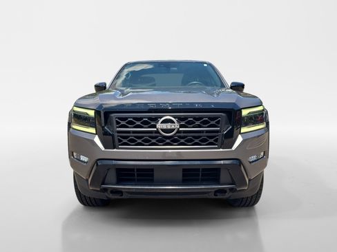 Certified 2023 Nissan Frontier SV w/ Midnight Edition Package AWD/4WD image 9