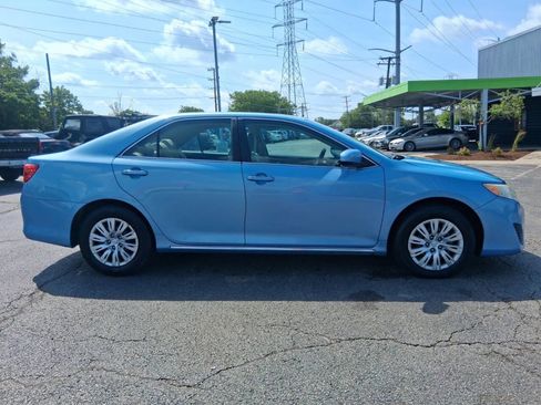 Used 2012 Toyota Camry LE FWD image 5